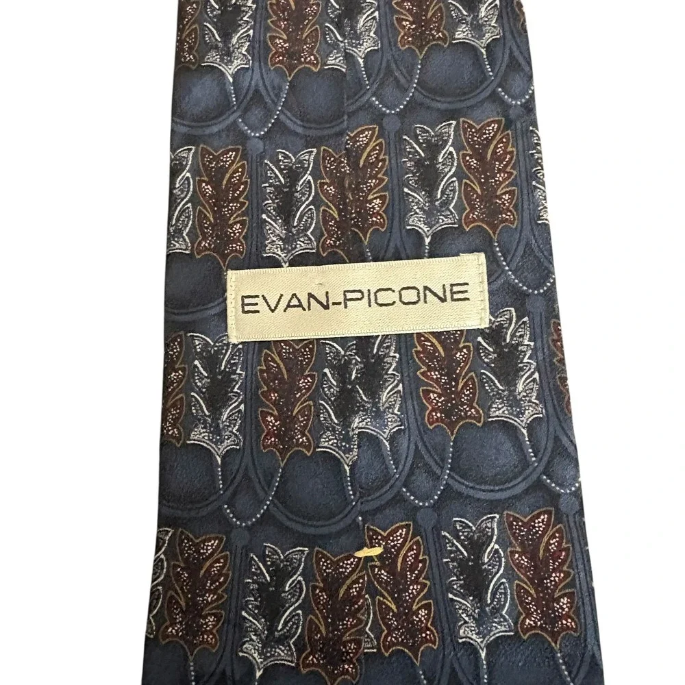 Evan-Picone 100% Silk Tie Blue Red Leaf Pattern USA Vintage‎ Men's Neckwear